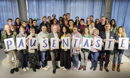 Gruppenfoto vom Fachtag des Projekts Pausentaste. 